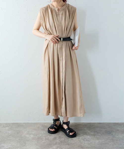 Fizz（フィズ）の「【Fizz/フィズ】　綿麻混スタンドカラーギャザーシャツワンピース（シャツワンピース・レディース・ベージュ/カーキ/チャコール/キナリ/ブルー・M）」の4枚目の写真