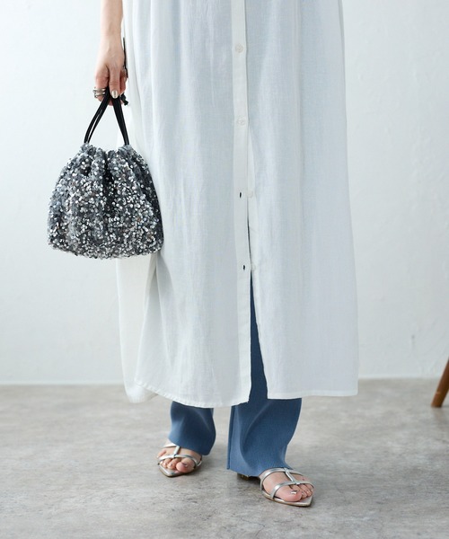 Fizz（フィズ）の「【Fizz/フィズ】　綿麻混スタンドカラーギャザーシャツワンピース（シャツワンピース・レディース・ベージュ/カーキ/チャコール/キナリ/ブルー・M）」の16枚目の写真