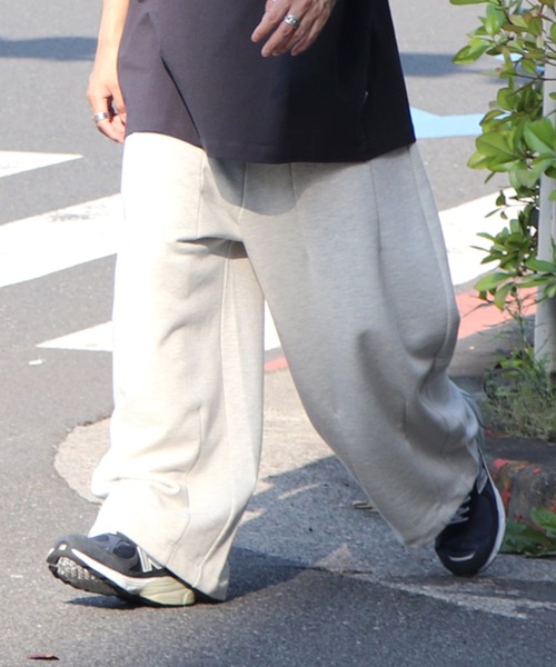 ILL'S（イルズ）の「ビッグシルエット ワンポイント刺繍 イージースウェットパンツ【ILL'S】（スウェットパンツ・メンズ・ブラック/杢グレー/イエロー/グリーン/オートミール・FREE）」の11枚目の写真