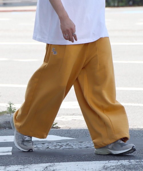 ILLS イルズ デザインチノパン 刺繍ロゴ ボトム ベージュ サイズXL ILLS イルズ デザインチノパン 刺繍ロゴ ボトム ベージュ サイズXL