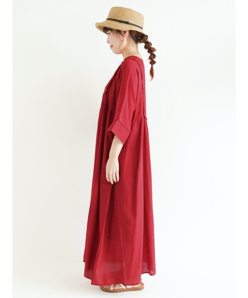 Samansa Mos2(サマンサ モスモス)の「【FROM INDIA】カットワーク刺繍ワンピース(ワンピース・レディース・レッド/オフホワイト/キャメル/チャコール・フリ-)」の11枚目の写真