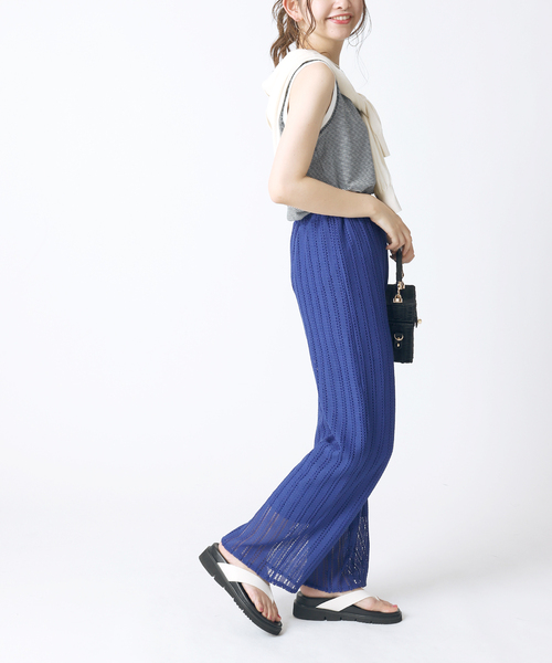 B.C STOCK(ベーセーストック)の「トングボリュームソールサンダル(サンダル・レディース・ブラック/チャコールグレー/ホワイト・MEDIUM/LARGE/SMALL)」の13枚目の写真