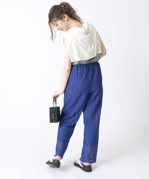 B.C STOCK(ベーセーストック)の「トングボリュームソールサンダル(サンダル・レディース・ブラック/チャコールグレー/ホワイト・MEDIUM/LARGE/SMALL)」の14枚目の写真