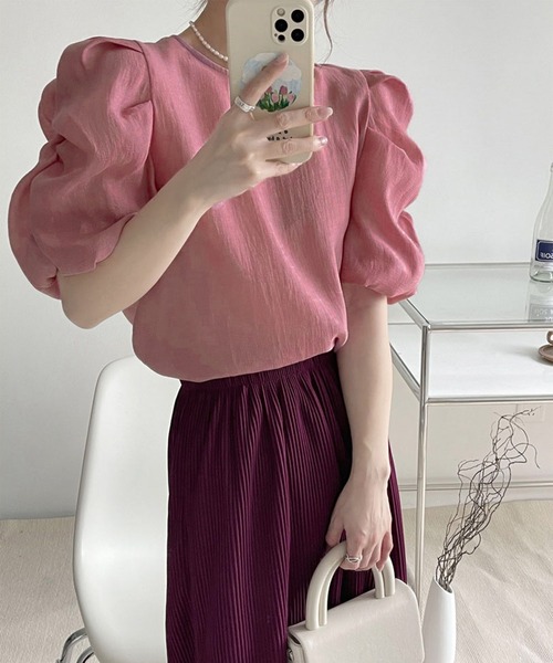 me+em select（ミームセレクト）の「※【 8color ／ 2size 】シャーリングパフスリーブグロッシーシアーブラウス（シャツ/ブラウス・レディース・モスグリーン/ミント/パープル/ベージュ/ピンク/ライトイエロー/ブラック/ブルー・FREE/LARGE）」の12枚目の写真