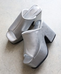 LOVEHUNTER /スクエアートゥ　ボリューム 厚底ソール　オープントゥミュールサンダル (1574)