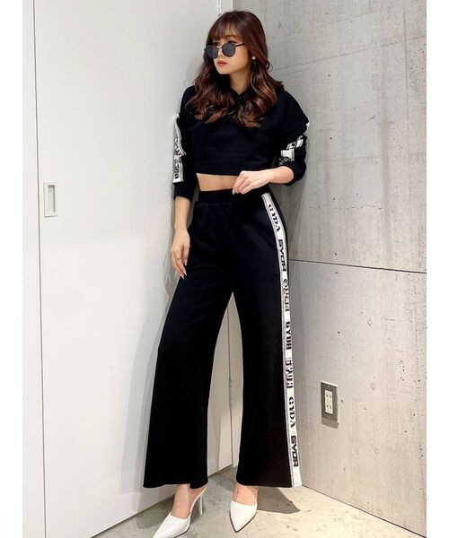 GYDA（ジェイダ）の「【セットアップ着用可】GYDAラインワイドパンツ（その他パンツ・レディース・ブラック/ベージュ・FREE）」の4枚目の写真