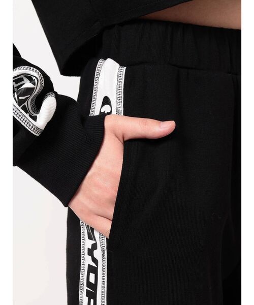 GYDA（ジェイダ）の「【セットアップ着用可】GYDAラインワイドパンツ（その他パンツ・レディース・ブラック/ベージュ・FREE）」の16枚目の写真