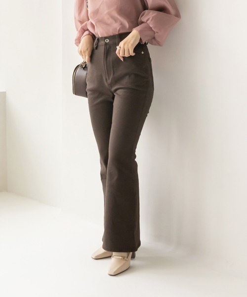 RANDA（ランダ）の「ストレッチフレアパンツ（その他パンツ・レディース・ブラウン/カーキ/クリーム・1/0）」の2枚目の写真