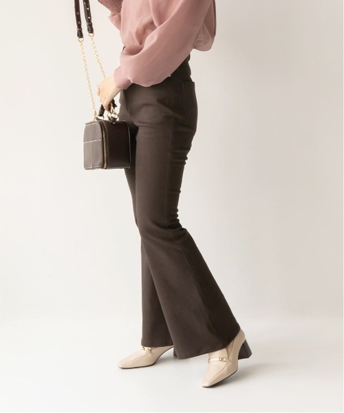 RANDA（ランダ）の「ストレッチフレアパンツ（その他パンツ・レディース・ブラウン/カーキ/クリーム・1/0）」の4枚目の写真