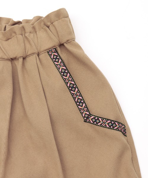 チチカカ（チチカカ）の「ピーチスキンエッグタックパンツ　【シリーズ累計15,000枚突破】（その他パンツ・レディース・ブラック/カーキ/ベージュ/ブルー/ブラウン・FREE）」の21枚目の写真