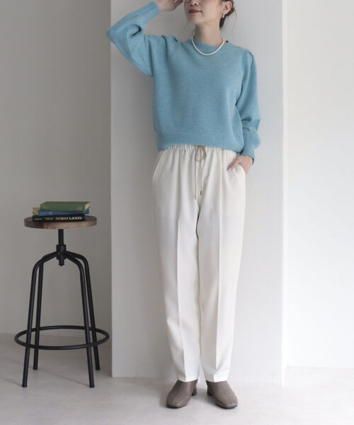 fredy emue（フレディエミュ）の「ウールライクテーパードパンツ【サイズ展開あり】（スラックス・レディース・ブラック/サックスブルー/オフホワイト/ベージュ・38/36/34）」の5枚目の写真