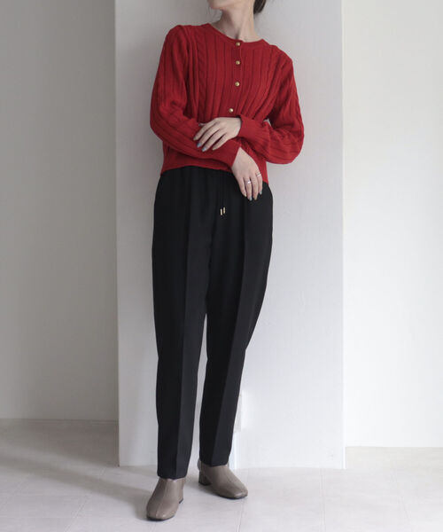 fredy emue（フレディエミュ）の「ウールライクテーパードパンツ【サイズ展開あり】（スラックス・レディース・ブラック/サックスブルー/オフホワイト/ベージュ・38/36/34）」の18枚目の写真