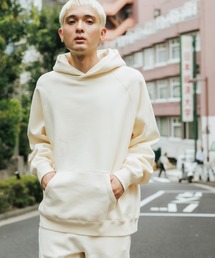 FOG ESSENTIALS｜エフオージーエッセンシャルズのパーカー（ベージュ系