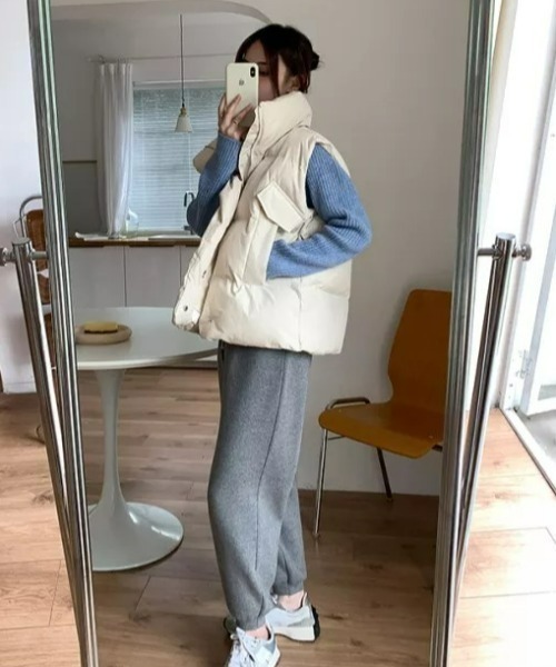 CLEA(クレア)の「フェイクダウンオーバーサイズベスト(ダウンベスト・レディース・アイボリー/ブラック・FREE)」の5枚目の写真