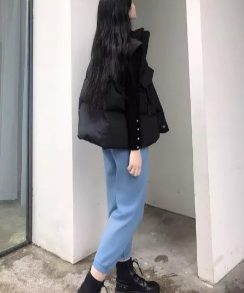 CLEA(クレア)の「フェイクダウンオーバーサイズベスト(ダウンベスト・レディース・アイボリー/ブラック・FREE)」の13枚目の写真