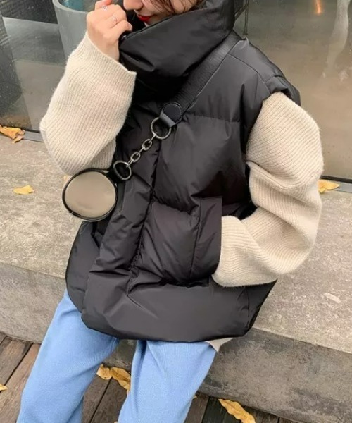 CLEA(クレア)の「フェイクダウンオーバーサイズベスト(ダウンベスト・レディース・アイボリー/ブラック・FREE)」の7枚目の写真