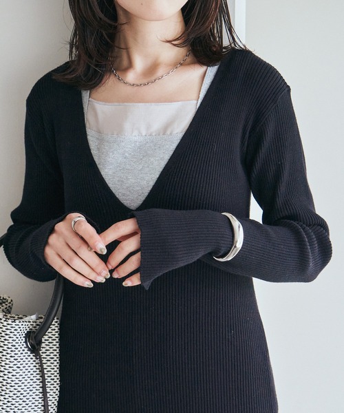 COLLAGE GALLARDAGALANTE(コラージュガリャルダガランテ)の「前後2WAY/ジャケットとの相性がいい/スクエアシアー切替タンク/手洗い可(タンクトップ・レディース・ホワイト/ブラック/チャコールグレー/ライトグレー・FREE)」の4枚目の写真