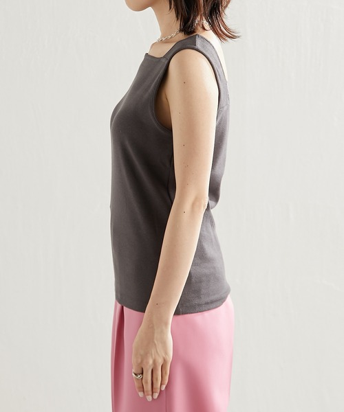 COLLAGE GALLARDAGALANTE(コラージュガリャルダガランテ)の「前後2WAY/ジャケットとの相性がいい/スクエアシアー切替タンク/手洗い可(タンクトップ・レディース・ホワイト/ブラック/チャコールグレー/ライトグレー・FREE)」の22枚目の写真