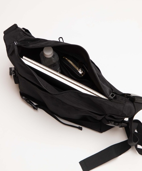 Whinny(ホワイニー)の「Whinny/脱ニートバッグ♪(ショルダーバッグ・レディース・ホワイト/ブラック/グレー・FREE)」の5枚目の写真