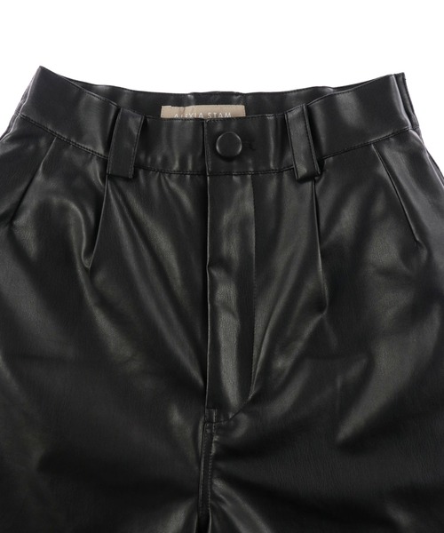 ALEXIA STAM（アリシアスタン）の「Fake Leather Half Pants /フェイクレザーハーフパンツ（その他パンツ・レディース・マスタード/ブラウン/ブラック・S/M）」の6枚目の写真