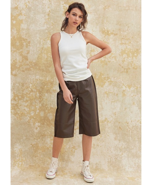 ALEXIA STAM（アリシアスタン）の「Fake Leather Half Pants /フェイクレザーハーフパンツ（その他パンツ・レディース・マスタード/ブラウン/ブラック・S/M）」の13枚目の写真