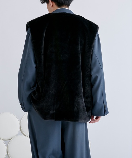 Ellno Loset（エルノロゼット）の「スムースファーベスト（ベスト・メンズ・ブルー系/ブラック/グレー・MEDIUM/LARGE）」の8枚目の写真