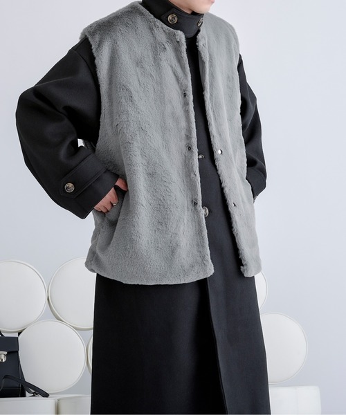 Ellno Loset（エルノロゼット）の「スムースファーベスト（ベスト・メンズ・ブルー系/ブラック/グレー・MEDIUM/LARGE）」の11枚目の写真