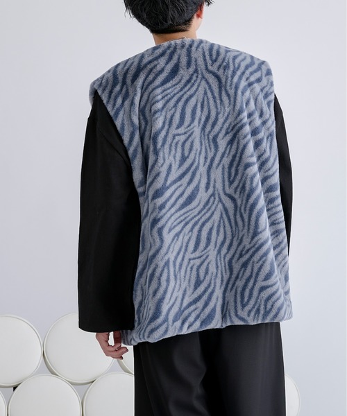 Ellno Loset（エルノロゼット）の「スムースファーベスト（ベスト・メンズ・ブルー系/ブラック/グレー・MEDIUM/LARGE）」の10枚目の写真