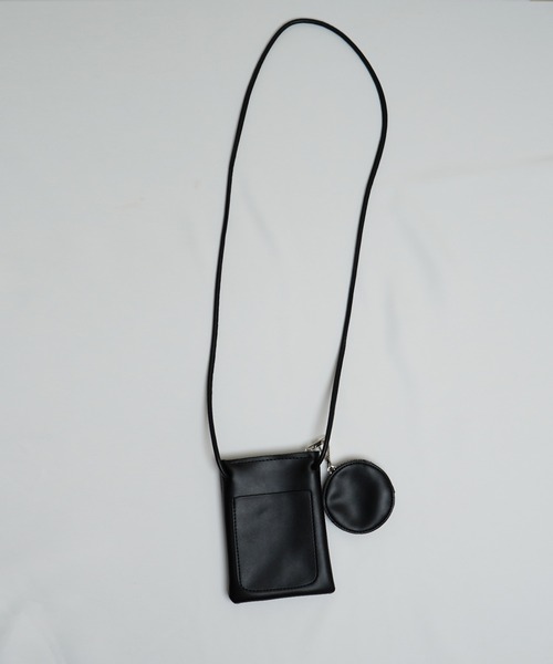 Confirm（コンファーム）の「ミニウォレット付マルチショルダーバッグ【Confirm】（ショルダーバッグ・メンズ・ホワイト/ベージュ系その他/ブラック系その他/ブラック/ブラウン系その他/カーキ/サックスブルー・FREE）」の11枚目の写真