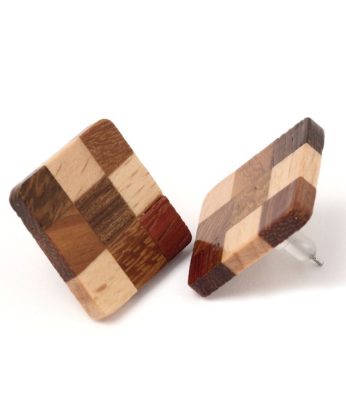 studio CLIP（スタディオクリップ）の「ウッドスクエアピアス（ピアス（両耳用）・レディース・ブラウン・FREE）」の3枚目の写真