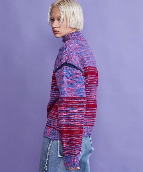 casane(カサネ)の「グラデーションラインニット(ニット/セーター・レディース・グレー/ピンク・FREE)」の4枚目の写真