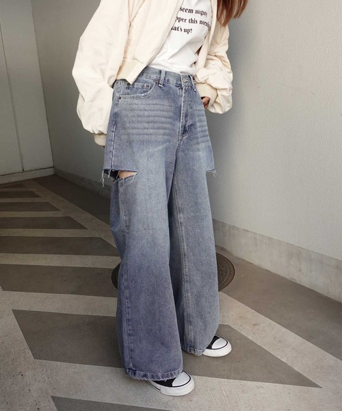 Lots of Love（ロッツオブラブ）の「ハイウエストカットデザインルーズデニムパンツ（デニムパンツ・レディース・ブルー/ブラック・M/L/S）」の3枚目の写真