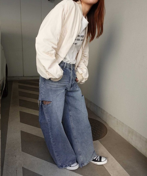 Lots of Love（ロッツオブラブ）の「ハイウエストカットデザインルーズデニムパンツ（デニムパンツ・レディース・ブルー/ブラック・M/L/S）」の5枚目の写真