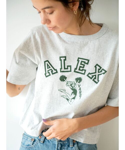 Russell Athletic（ラッセルアスレティック）の「RUSSELL別注 ショートTee（Tシャツ/カットソー・レディース・オフホワイト/ライトグレー/ネイビー・FREE）」の2枚目の写真