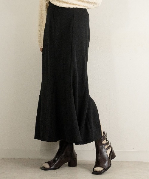 Fabby fabby（ファビィーファビィー）の「ベルトカットワークブーツサンダル（サンダル・レディース・ブラウン/ブラック/オフホワイト/ベージュ・SMALL/LARGE/MEDIUM）」の8枚目の写真