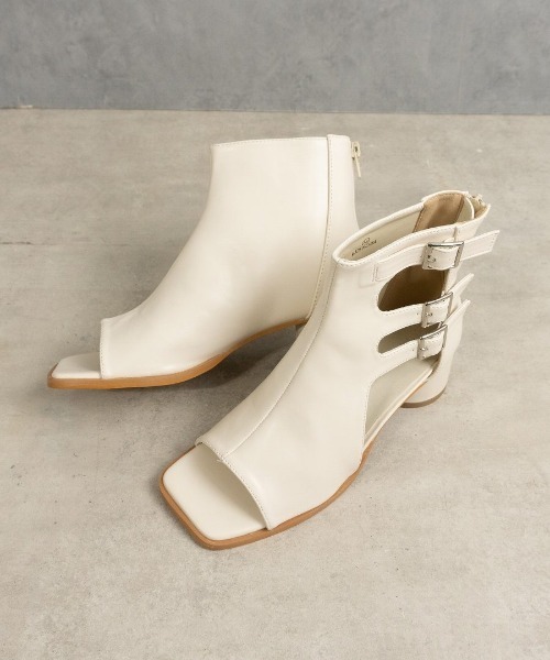 Fabby fabby（ファビィーファビィー）の「ベルトカットワークブーツサンダル（サンダル・レディース・ブラウン/ブラック/オフホワイト/ベージュ・SMALL/LARGE/MEDIUM）」の20枚目の写真