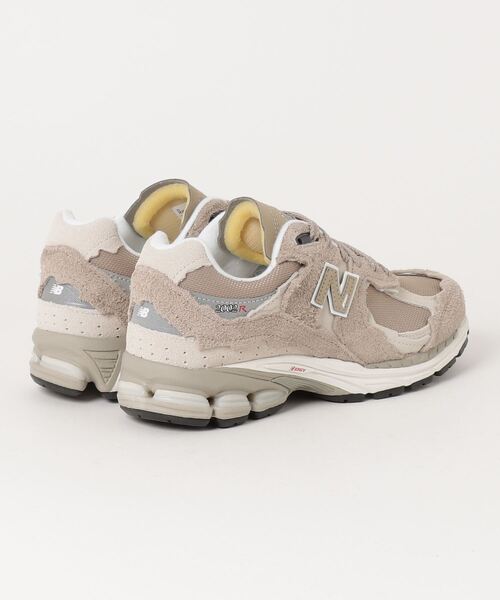 NEW BALANCE（ニューバランス）の「M2002RD（スニーカー・メンズ・ベージュ・25.5cm/26.0cm/23.0cm/27.0cm/24.5cm/28.5cm/23.5cm/27.5cm/26.5cm/24.0cm/28.0cm/25.0cm/29.0cm/22.5cm）」の3枚目の写真