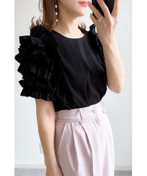 &. NOSTALGIA（アンドドットノスタルジア）の「【ZOZO限定】フリルスリーブカットソー（Tシャツ/カットソー・レディース・ベージュ/ホワイト/ブラック/ネイビー・M）」の3枚目の写真