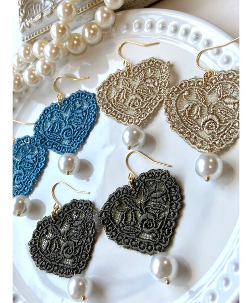 tone(トーン)の「【MUURABBTI】ハートのレースとパールピアス(MA)(ピアス(両耳用)・レディース・ベージュ/ブラウン/ブルー・FREE)」の6枚目の写真