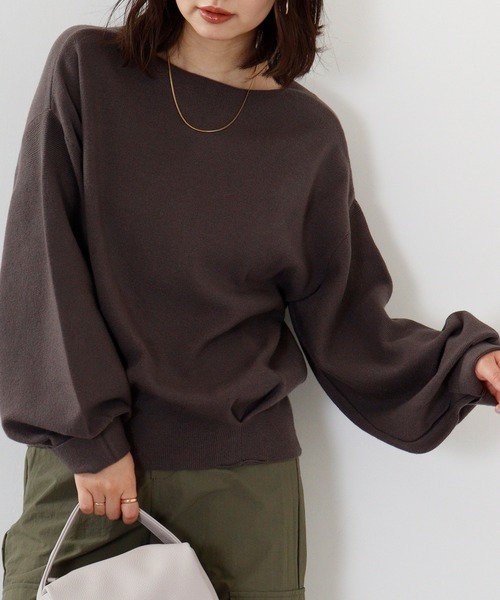 hunch(ハンチ)の「hunch 静電気防止総針12G 2WAYぽわんスリーブニット(ニット/セーター・レディース・チャコール/グレイッシュベージュ/レッドパープル/ブラック・FREE)」の1枚目の写真
