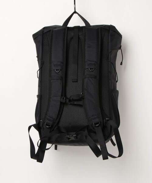 DESCENTE(デサント)の「アウトドアバッグパックL 容量:約25L(バックパック/リュック・メンズ・ブラック・F)」の10枚目の写真
