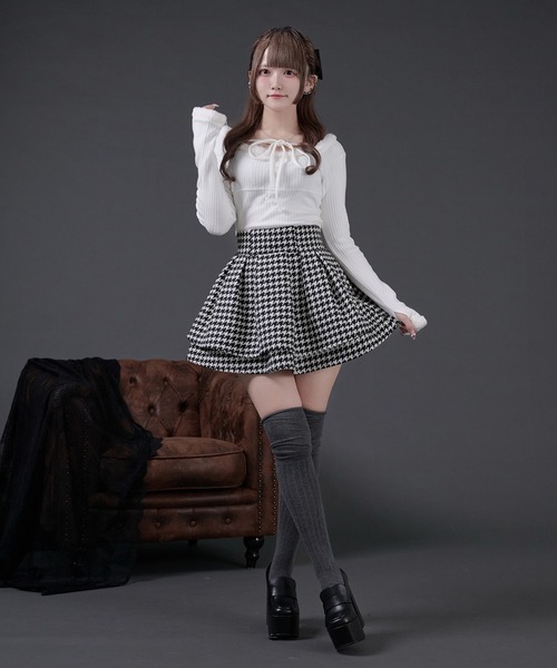 Pal elfy(パルエルフィー)の「ボリュームフレアスカート(スカート・レディース・ブルー系その他/ブラック系その他/ピンク/ブラック/オフホワイト/ブラック系その他2/チャコールグレー/ブラウン系その他/スモークグレー/グレー系その他・フリー/LARGE)」の20枚目の写真