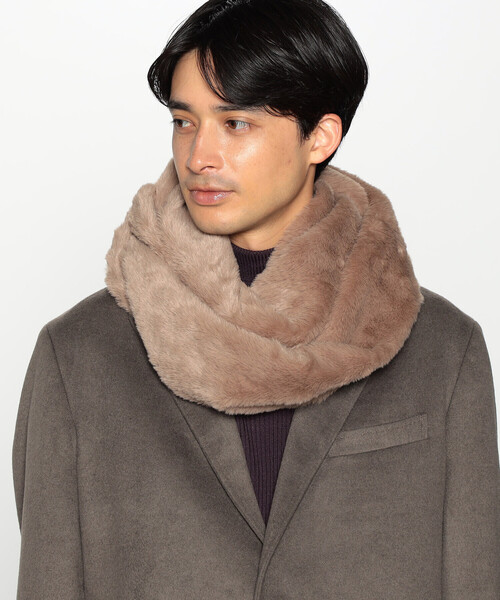 COMME CA ISM（コムサイズム）の「フェイクファー スヌード（ネックウォーマー/スヌード・メンズ・チャコール/ベージュ/ブラック・FREE）」の12枚目の写真