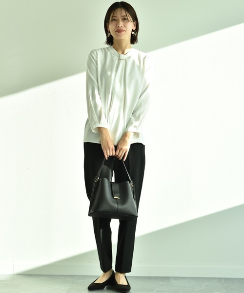 INTERPLANET(インタープラネット)の「【超軽量】フェイクレザーミニバッグ(ショルダーバッグ・レディース・ブラック/ベージュ・フリー)」の4枚目の写真