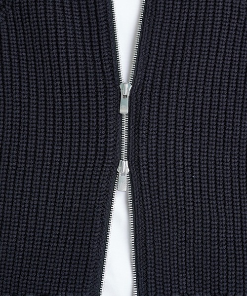 BATONER(バトナー)の「【BATONER/バトナー】SIGNATURE DRIVERS KNIT(ニット/セーター・メンズ・ブラック/ダークグレー・1/2)」の11枚目の写真