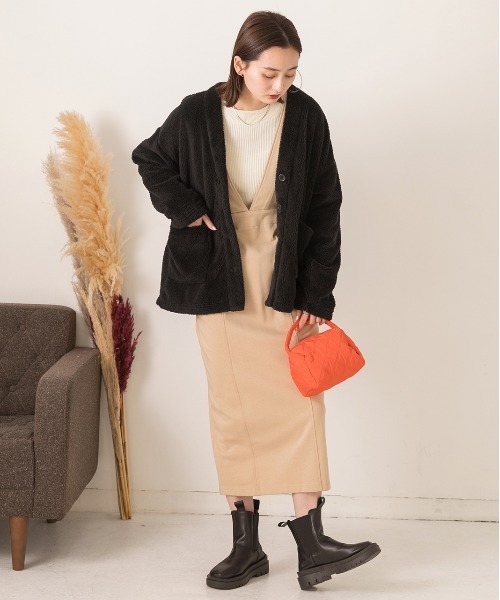 ad thie（アドティエ）の「もこもこボア Vネックカーディガン（カーディガン/ボレロ・レディース・ミント/ブラック/ナチュラル/ブルー/ピンク/オフホワイト/チャコール・FREE）」の11枚目の写真