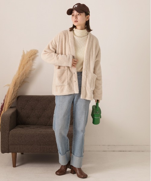 ad thie（アドティエ）の「もこもこボア Vネックカーディガン（カーディガン/ボレロ・レディース・ミント/ブラック/ナチュラル/ブルー/ピンク/オフホワイト/チャコール・FREE）」の19枚目の写真