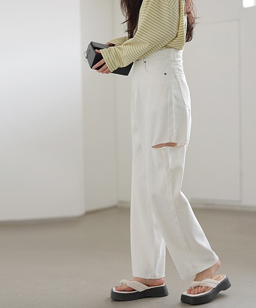 COCOMOMO（ココモモ）の「【5色×サイズ展開あり】 サイドカット ダメージ デニムパンツ ストレート デニム ワイドデニムパンツ カットアウト（デニムパンツ・レディース・ダークブルー/ブルー/ホワイト/グレー/ブラック・S/L/M/XL）」の19枚目の写真