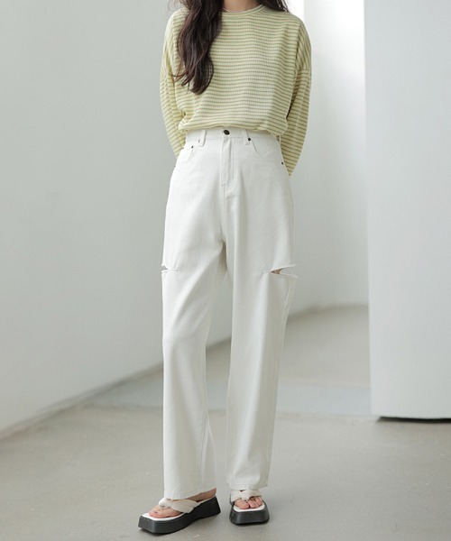 COCOMOMO（ココモモ）の「【5色×サイズ展開あり】 サイドカット ダメージ デニムパンツ ストレート デニム ワイドデニムパンツ カットアウト（デニムパンツ・レディース・ダークブルー/ブルー/ホワイト/グレー/ブラック・S/L/M/XL）」の20枚目の写真