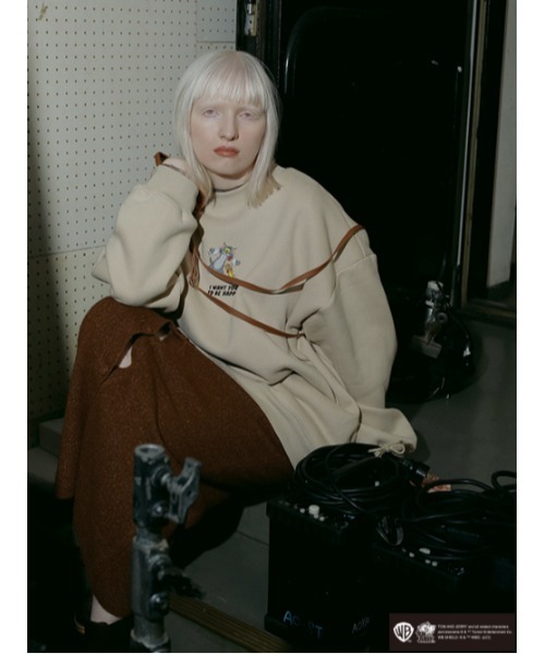 AMAIL（アマイル）の「【TOM and JERRY】over cloth（スウェット・レディース・ベージュ/ブラック・FREE）」の6枚目の写真